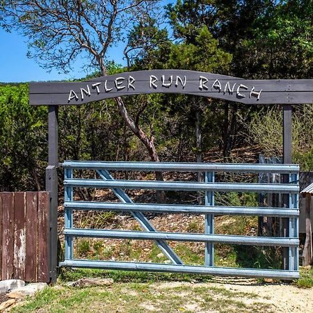 Antler Run Ranch Cabin Pipe Creek ภายนอก รูปภาพ